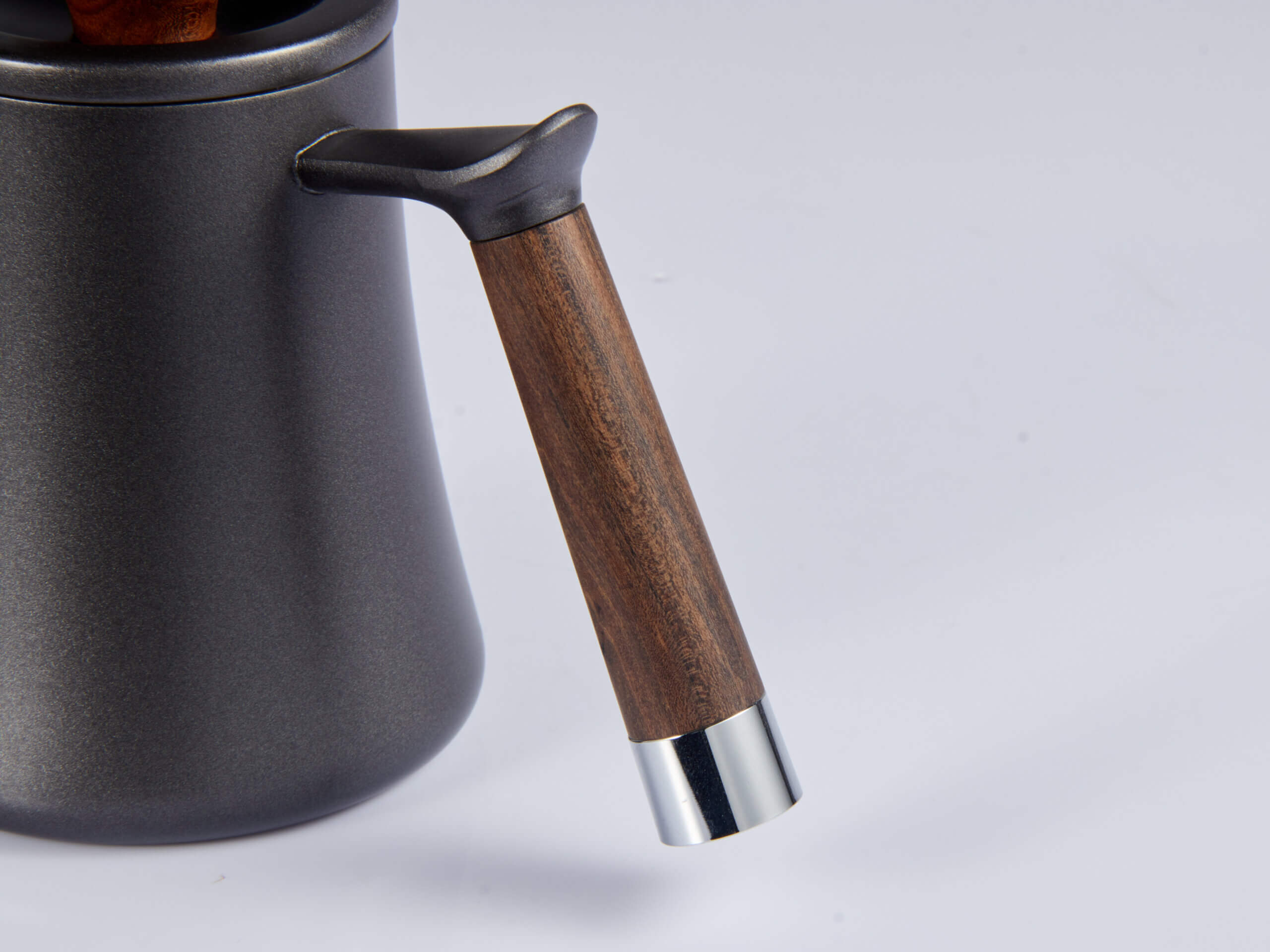 IMG_6124 Ấm Rót nước vòi Cổ Ngỗng Pour over 600ml – thép không gỉ 600ml – Tay Cầm Gỗ tự nhiên