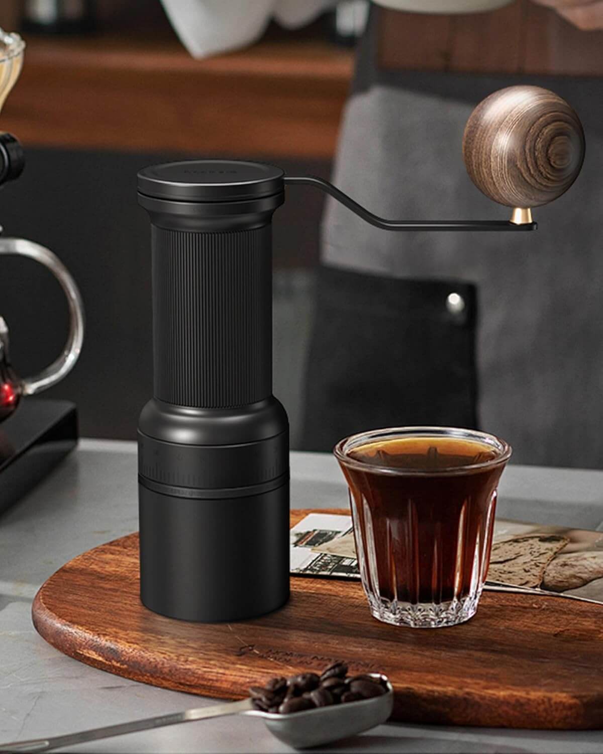 71boVZffkSL._AC_SL1500_ Cối xay cà phê cầm tay Cocinare ESSENCE GO B38 Pro – 80 Cấp Độ Xay | Lưỡi Xay Vertex10 Cut | Dung Tích 30g |Túi Đựng máy